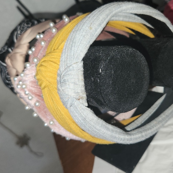 Set Of Headbands - Picture 6 of 6